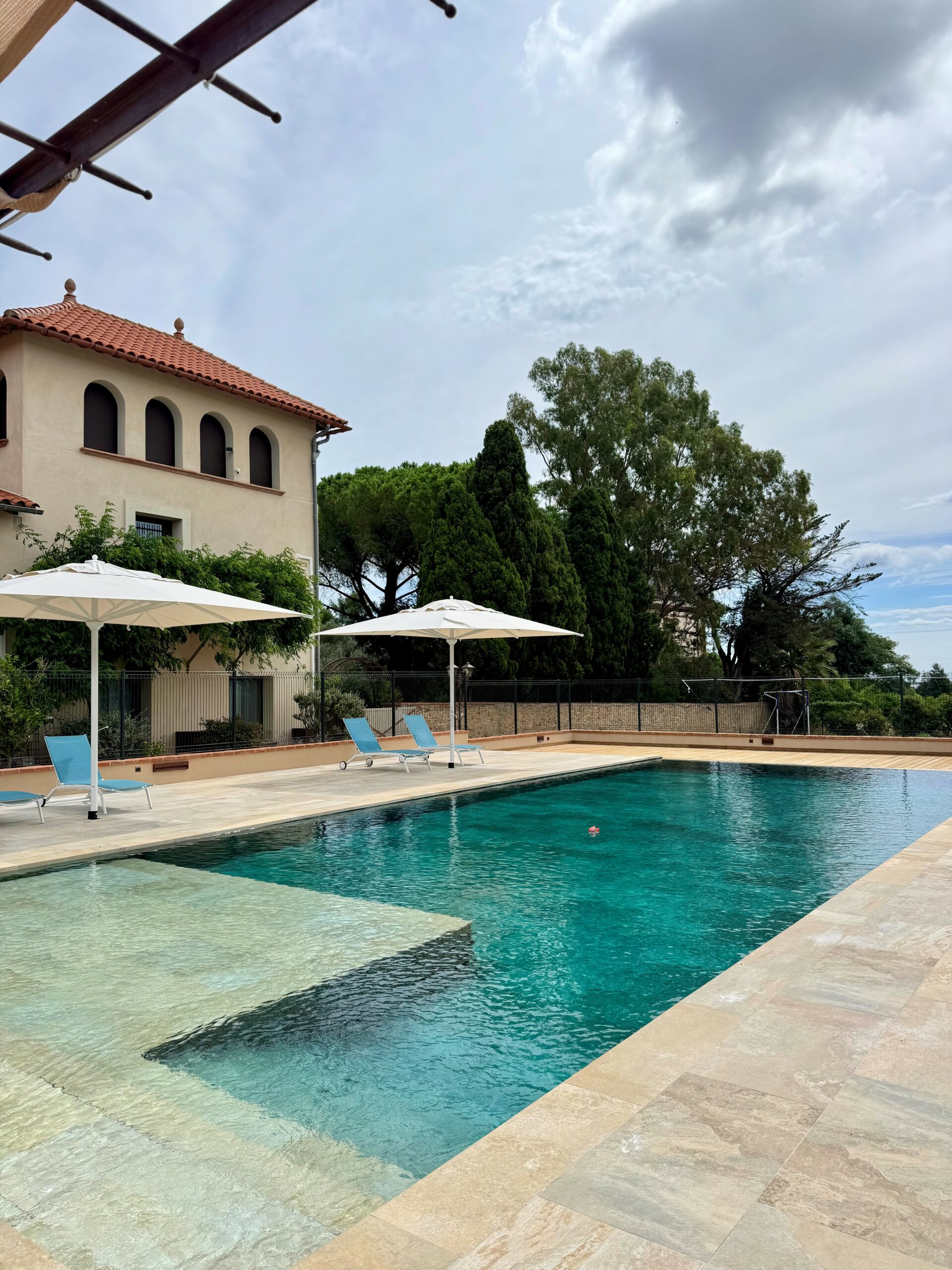 mv-construction-maison-villa-piscine-sur-mesure-projet-argeles-sur-mer-66700-maçonnerie-